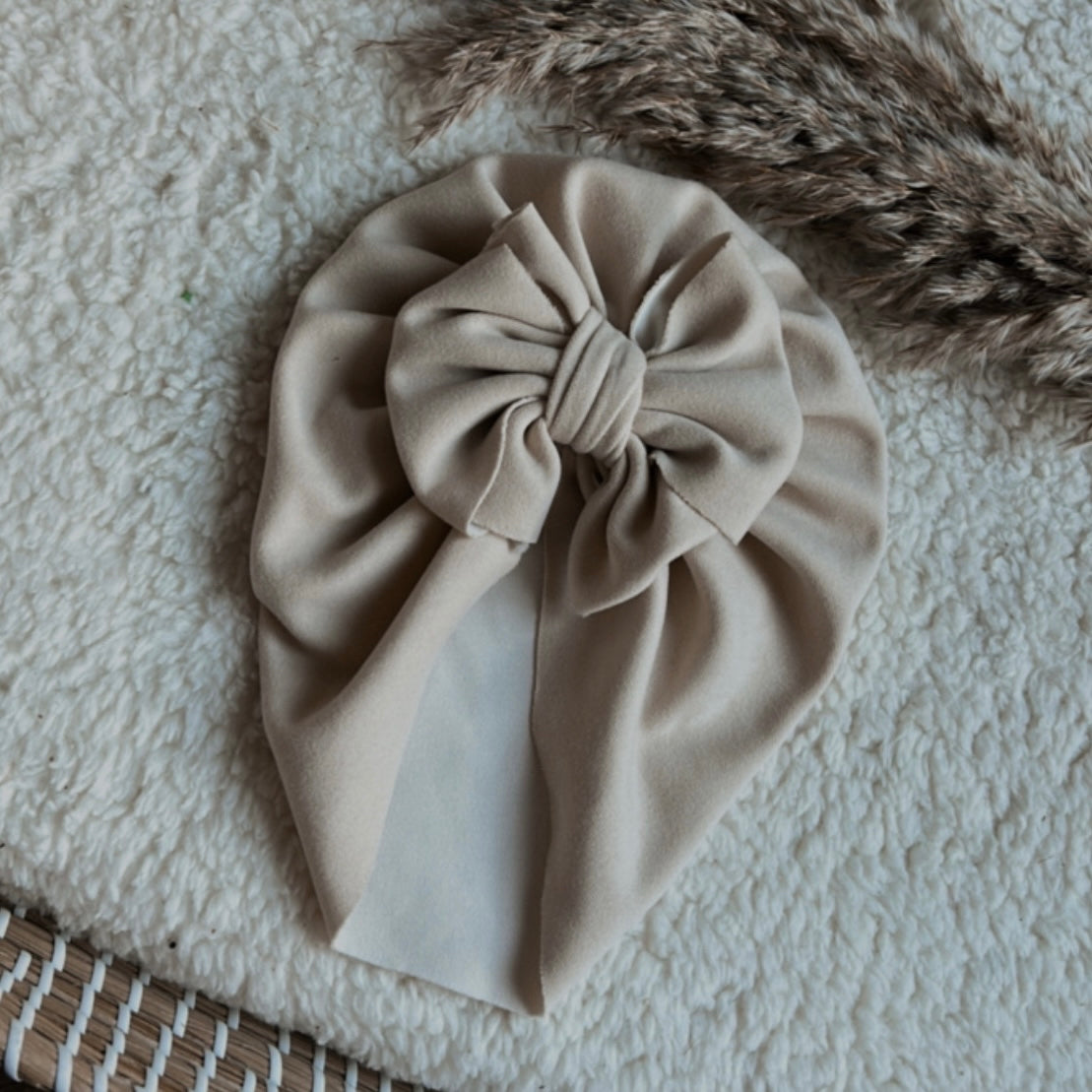 Tulbandje strik beige