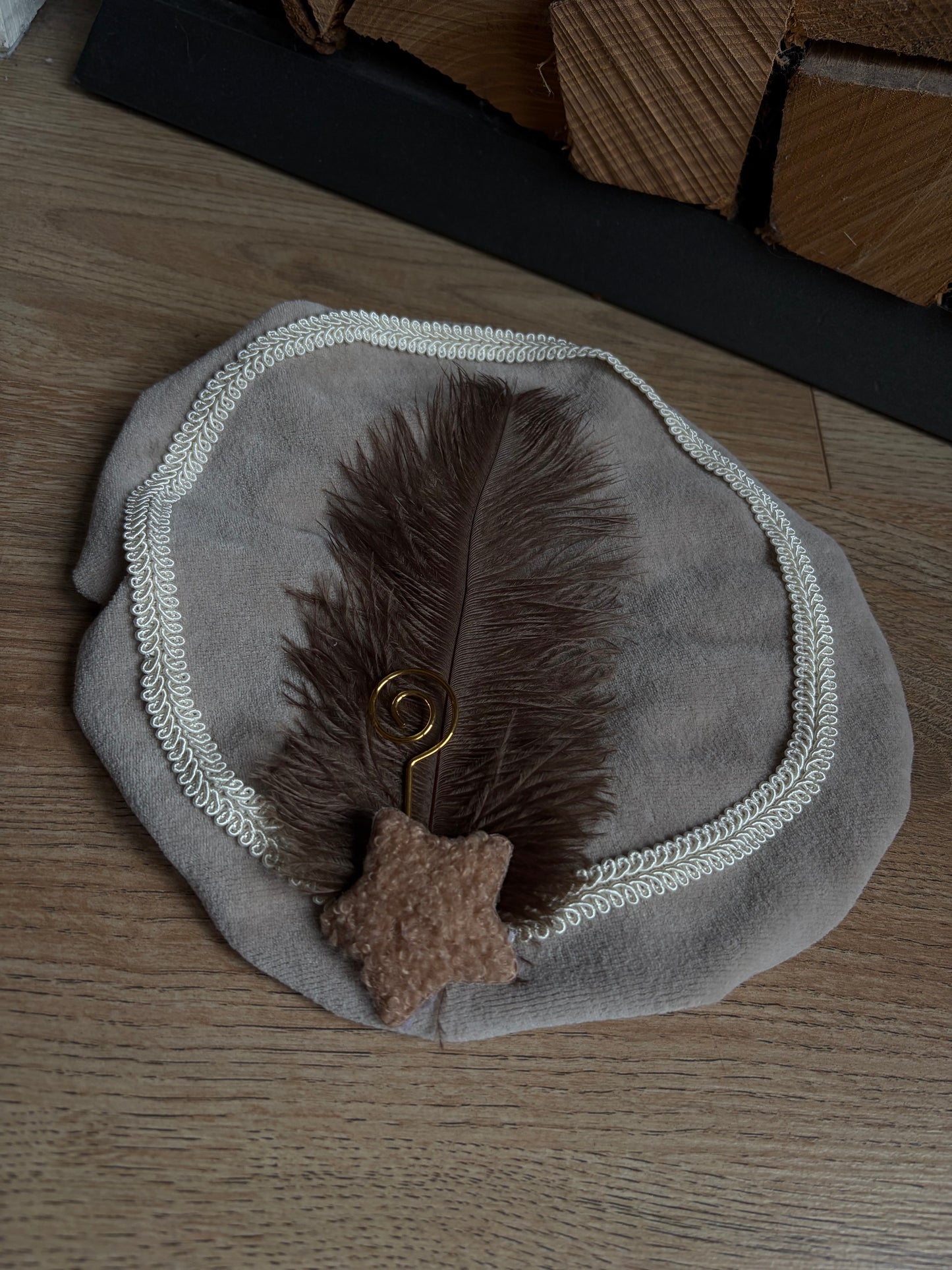Luxe pietenmuts - Beige met ster