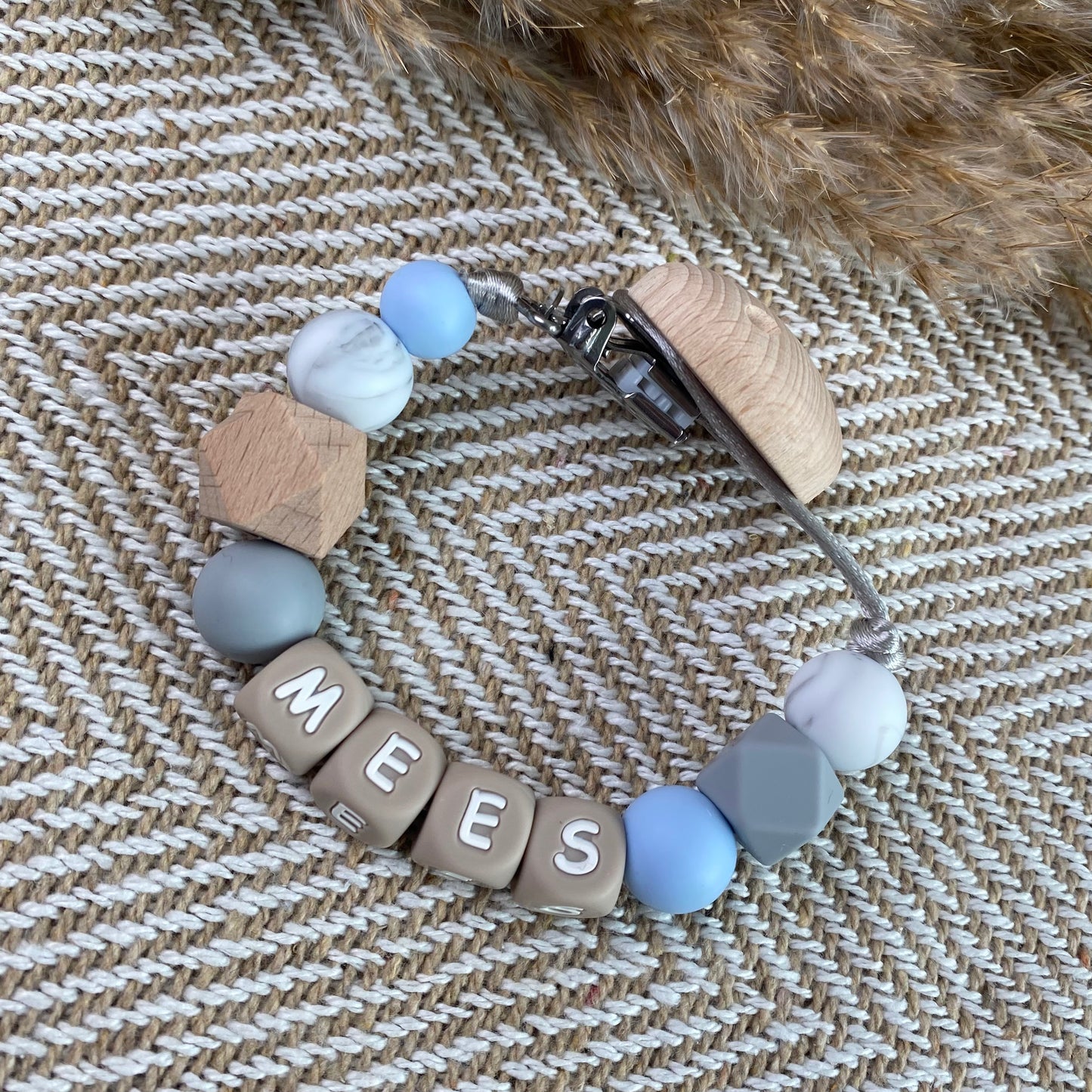 Speenkoord met naam | baby blauw - grijs