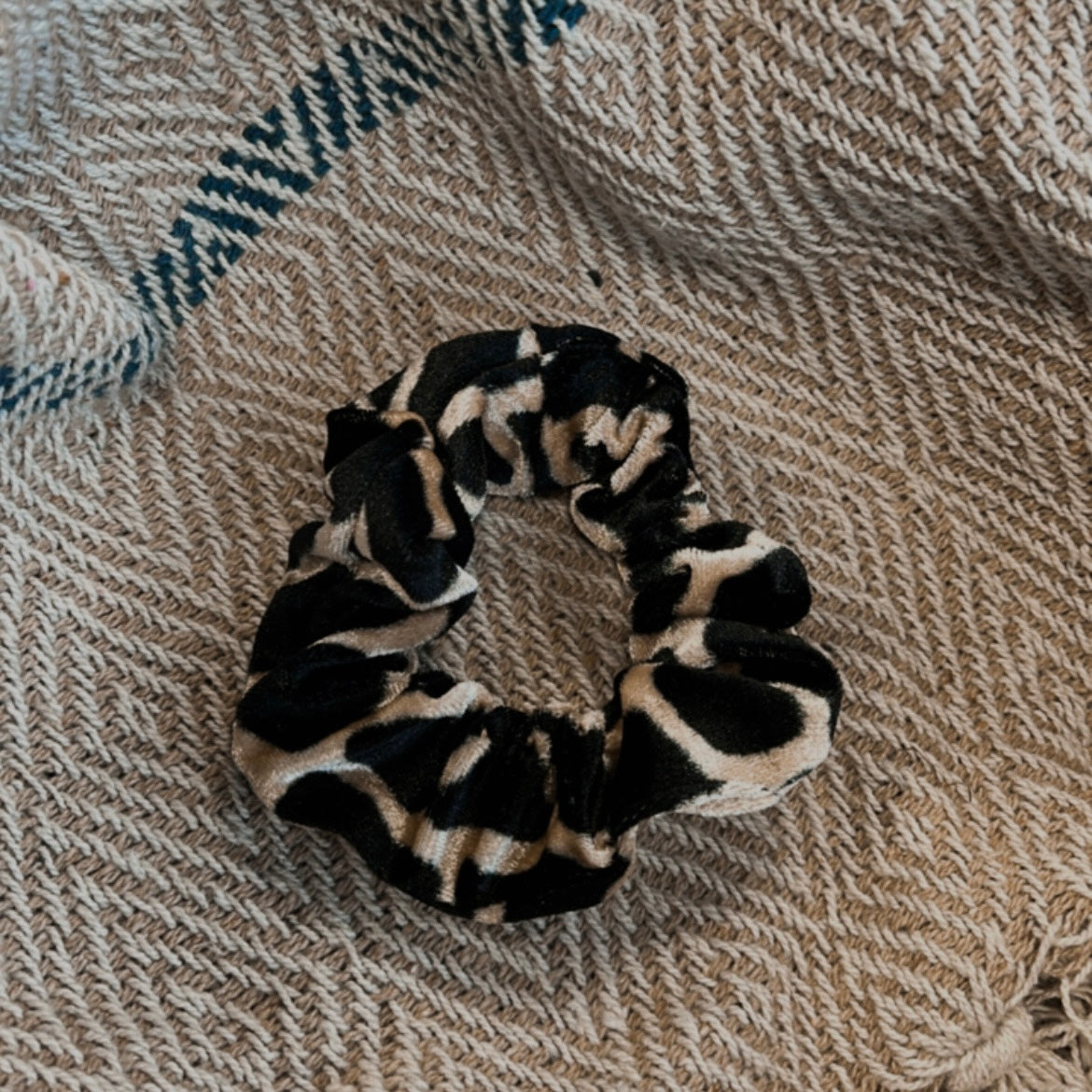 Scrunchie tijgerprint bruin