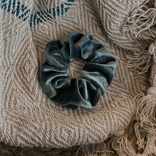 Scrunchie velvet grijs