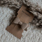 Haarspeldje strik beige alligator