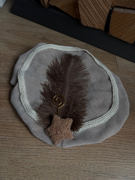 Luxe pietenmuts - Beige met ster