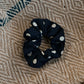 Scrunchie navy blauw met stippen