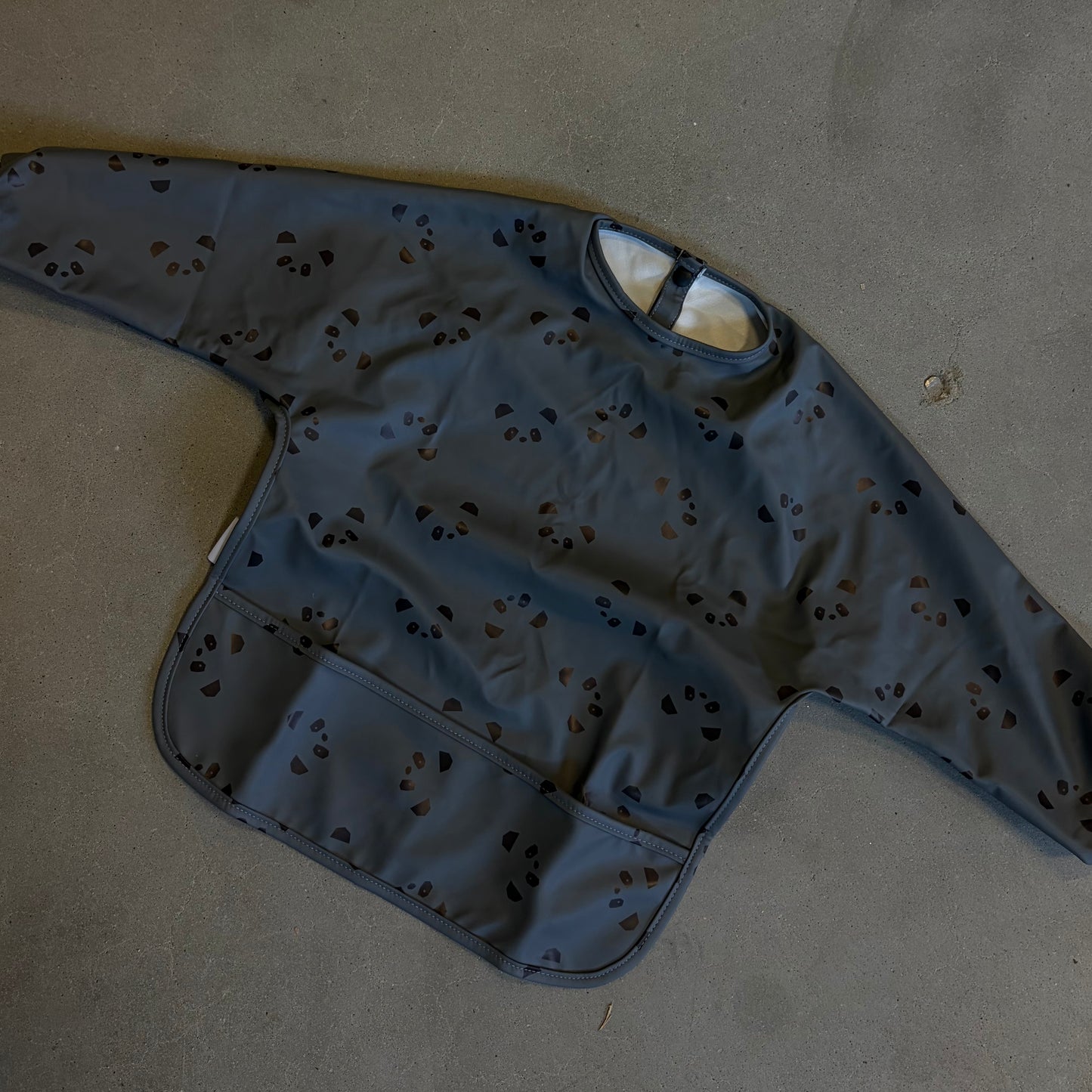 Waterproof slab met mouwen – verstelbaar (0–4 jaar) diertjes