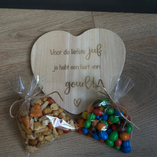 Borrel plankje - Lieve juf, je hebt een hart van goud!