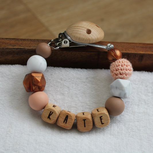Speenkoord met naam | brons - peach