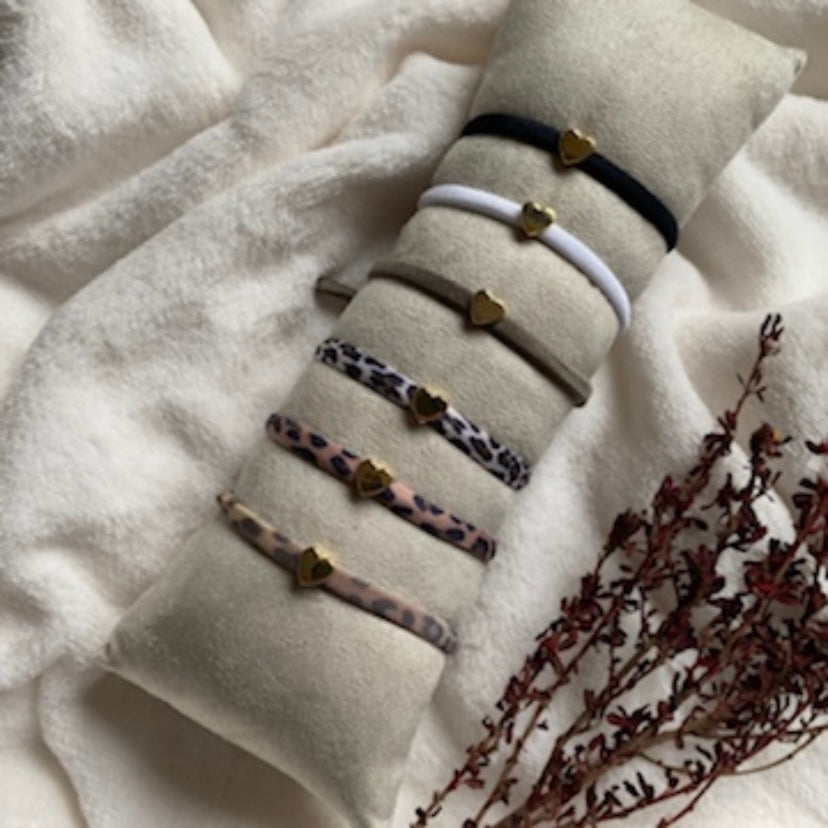 Armbandje met hartje goud